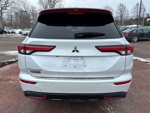 2023 Mitsubishi Outlander 