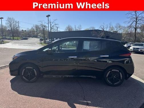 2023 Nissan Leaf SV PLUS