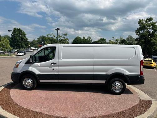 2022 Ford Transit-250 Base