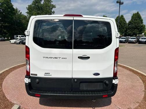 2022 Ford Transit-250 Base