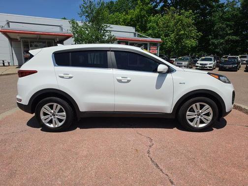 Clear White 2018 Kia Sportage LX