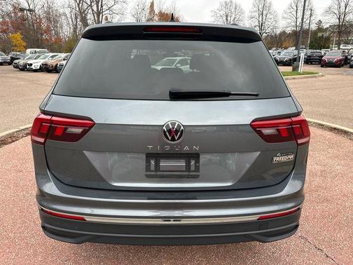 2024 Volkswagen Tiguan 2.0T S