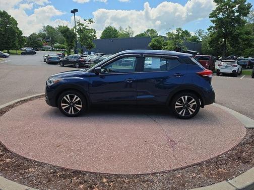 Deep Blue Pearl 2019 Nissan Kicks SV