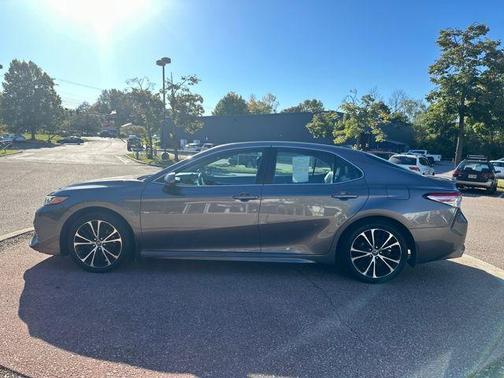 2020 Toyota Camry 