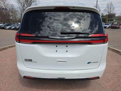 Bright White Clearcoat 2021 Chrysler Pacifica Hybrid Touring L