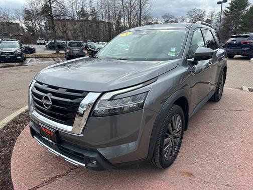Gun Metallic 2022 Nissan Pathfinder SL