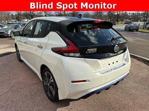2022 Nissan Leaf SV PLUS
