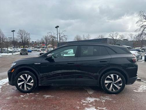 2023 Volkswagen ID.4 Pro