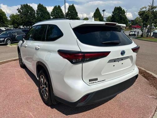 2022 Toyota Highlander Hybrid