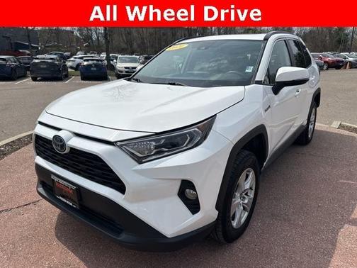 2021 Toyota RAV4 Hybrid XLE