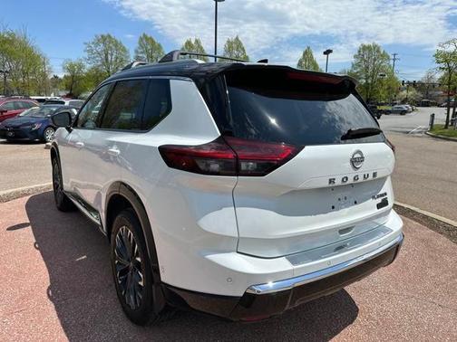 2025 Nissan Rogue Platinum