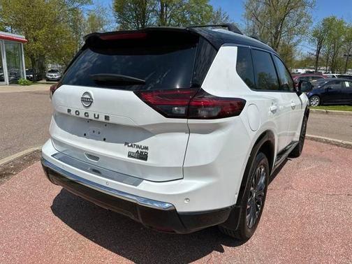 2025 Nissan Rogue Platinum