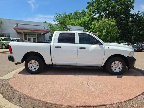 Bright White Clearcoat 2019 RAM 1500 Classic SSV
