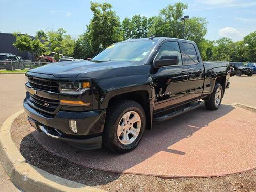 Black 2018 Chevrolet Silverado 1500 LT