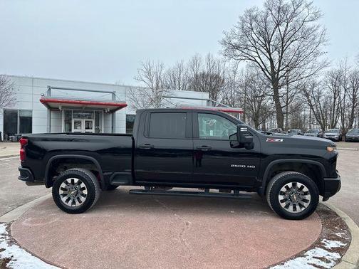 2025 Chevrolet Silverado 2500 Custom