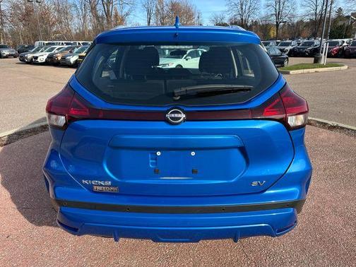 2022 Nissan Kicks SV