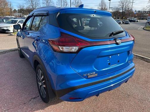 2022 Nissan Kicks SV