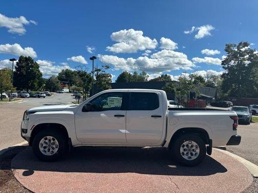 2025 Nissan Frontier S