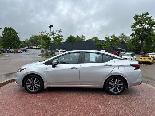 2021 Nissan Versa 1.6 SV