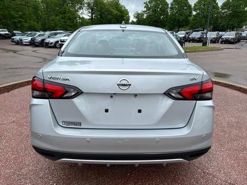 2021 Nissan Versa 1.6 SV
