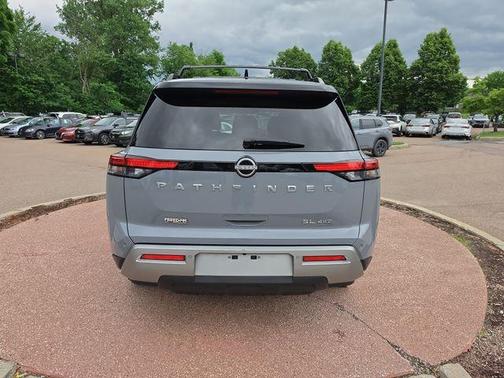 2t Gry Blk Roof 2024 Nissan Pathfinder SL