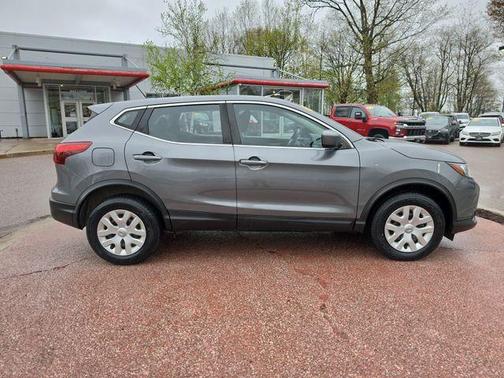 Gun Metallic 2019 Nissan Rogue Sport S