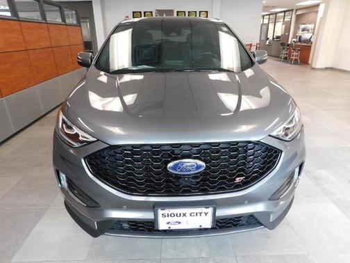 CARBONIZED GRAY 2022 Ford Edge ST