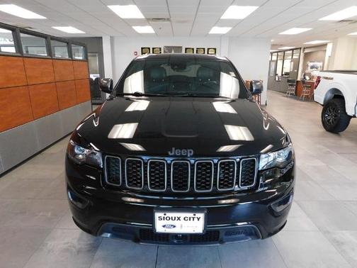 Diamond Black 2021 Jeep Grand Cherokee LIMITED