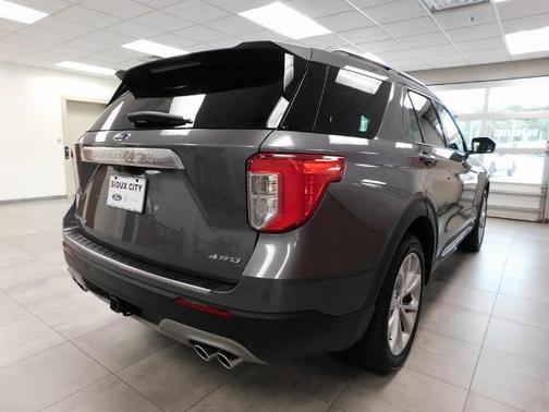 2021 Ford Explorer PLATINUM