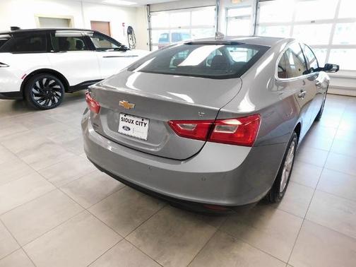 2024 Chevrolet Malibu LT W/1LT