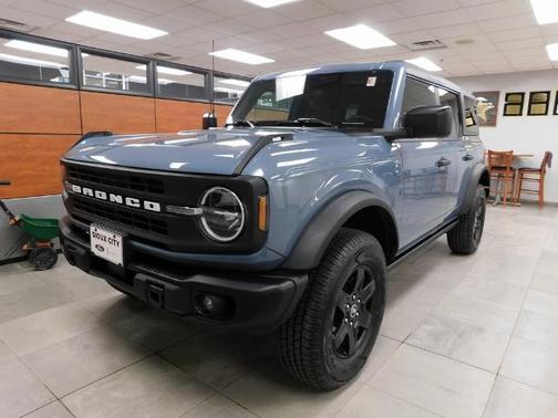 2024 Ford Bronco BLACK DIAMOND