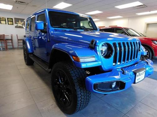 2022 Jeep Wrangler Unlimited SAHARA