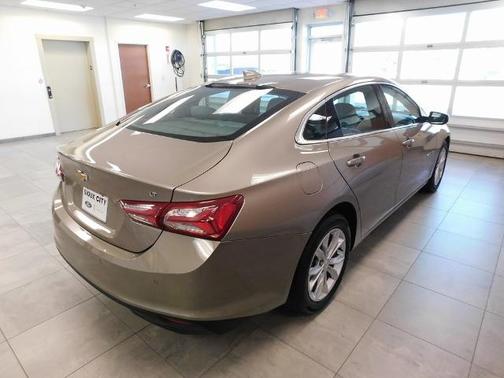 2022 Chevrolet Malibu LT W/1LT