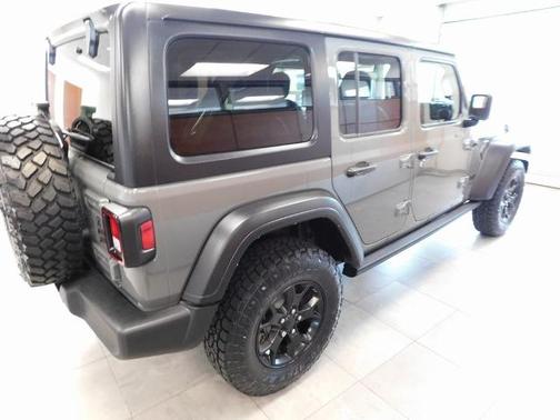 2021 Jeep Wrangler SPORT