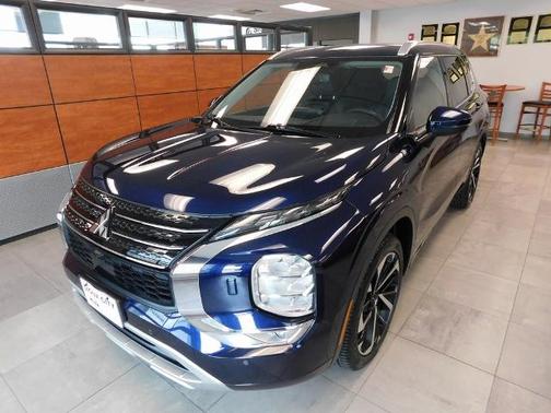 2023 Mitsubishi Outlander SEL