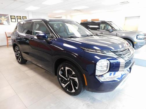 2023 Mitsubishi Outlander SEL