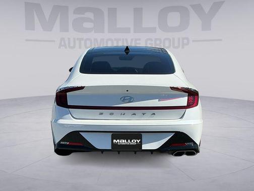 2022 Hyundai SONATA SEL