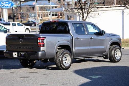 2022 Nissan Frontier S
