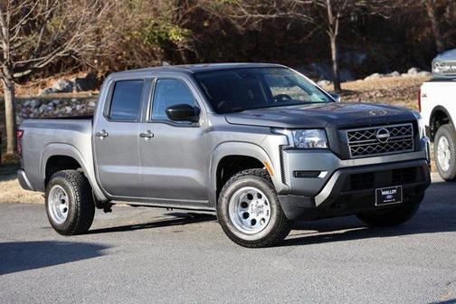 2022 Nissan Frontier S