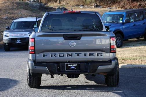 2022 Nissan Frontier S
