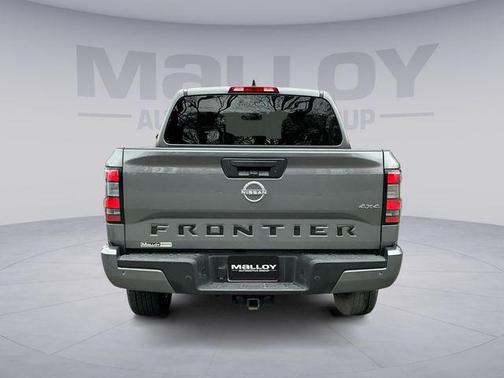2022 Nissan Frontier S