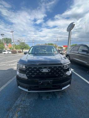 Shadow Black 2025 Ford Maverick XLT