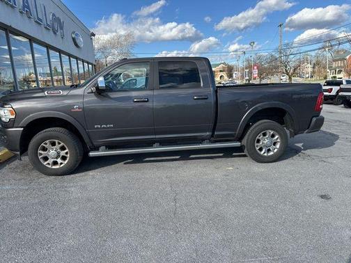 2021 RAM 2500 Laramie Crew Cab 4x4 6'4' Box