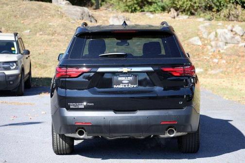 2022 Chevrolet Traverse LT Leather