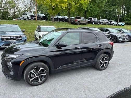 Mosaic Black Metallic 2023 Chevrolet Trailblazer RS