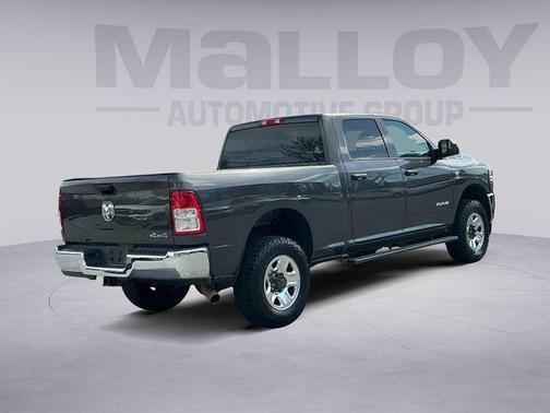 2020 RAM 3500 Tradesman Crew Cab 4x4 6'4' Box