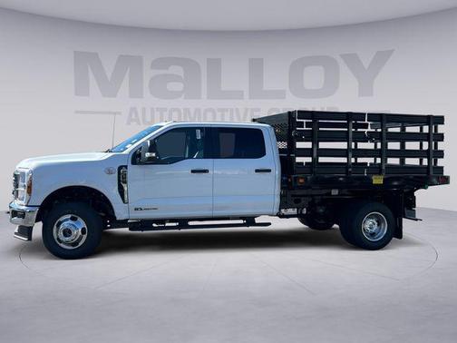 Oxford White 2026 Ford F-350 XL
