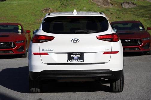 2021 Hyundai TUCSON SE