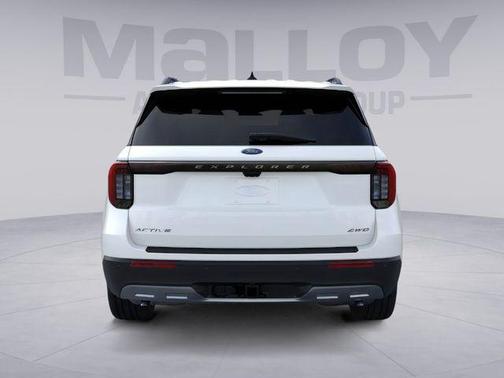 Star White Metallic Tri-Coat 2026 Ford Explorer Active w/200A Pkg