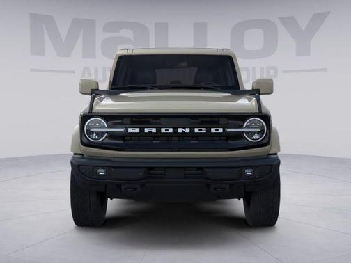 Desert Sand 2026 Ford Bronco Outer Banks